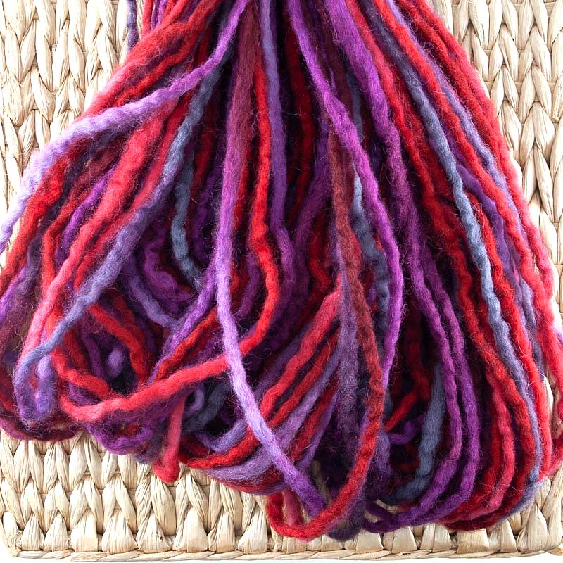 Pencil Roving Nightingale Fibers